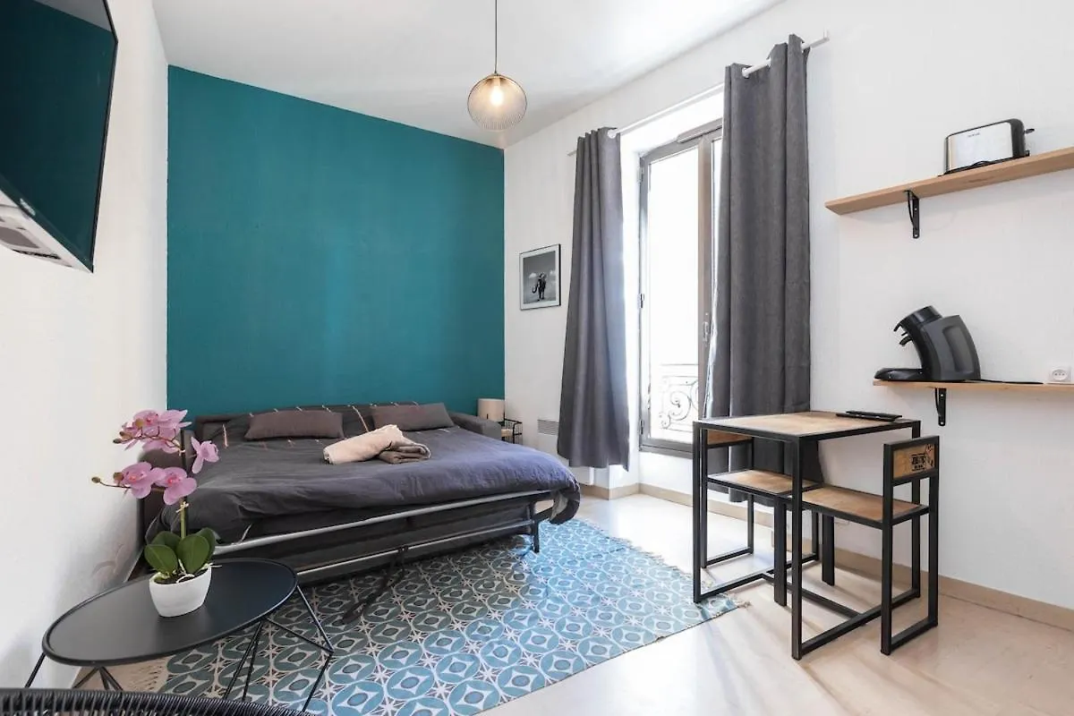 Superbe Studio Nice Hyper Centre Immeuble Standing 0*,  France